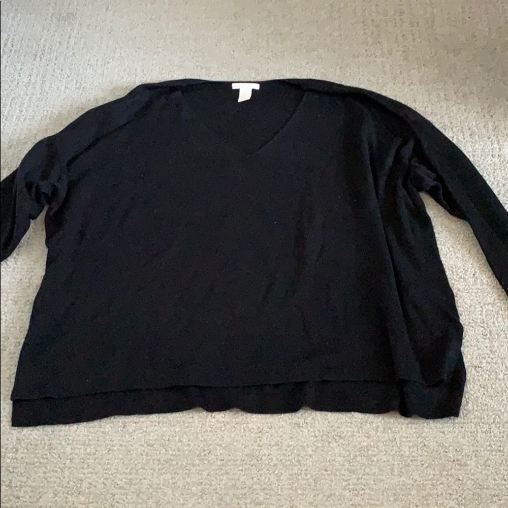 H&M basic black v-neck sweater